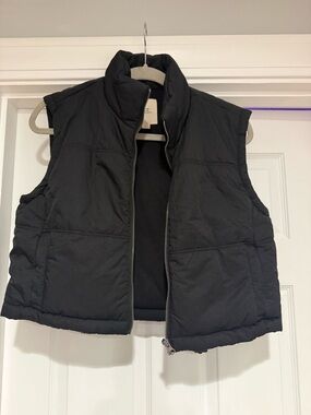 Black Quilted Puffer Vest - Sleeveless Zip Front